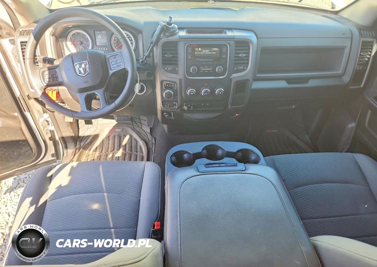 2019 Ram 1500 Classic Tradesman VIN:1C6RR7FT6KS547070 - 8
