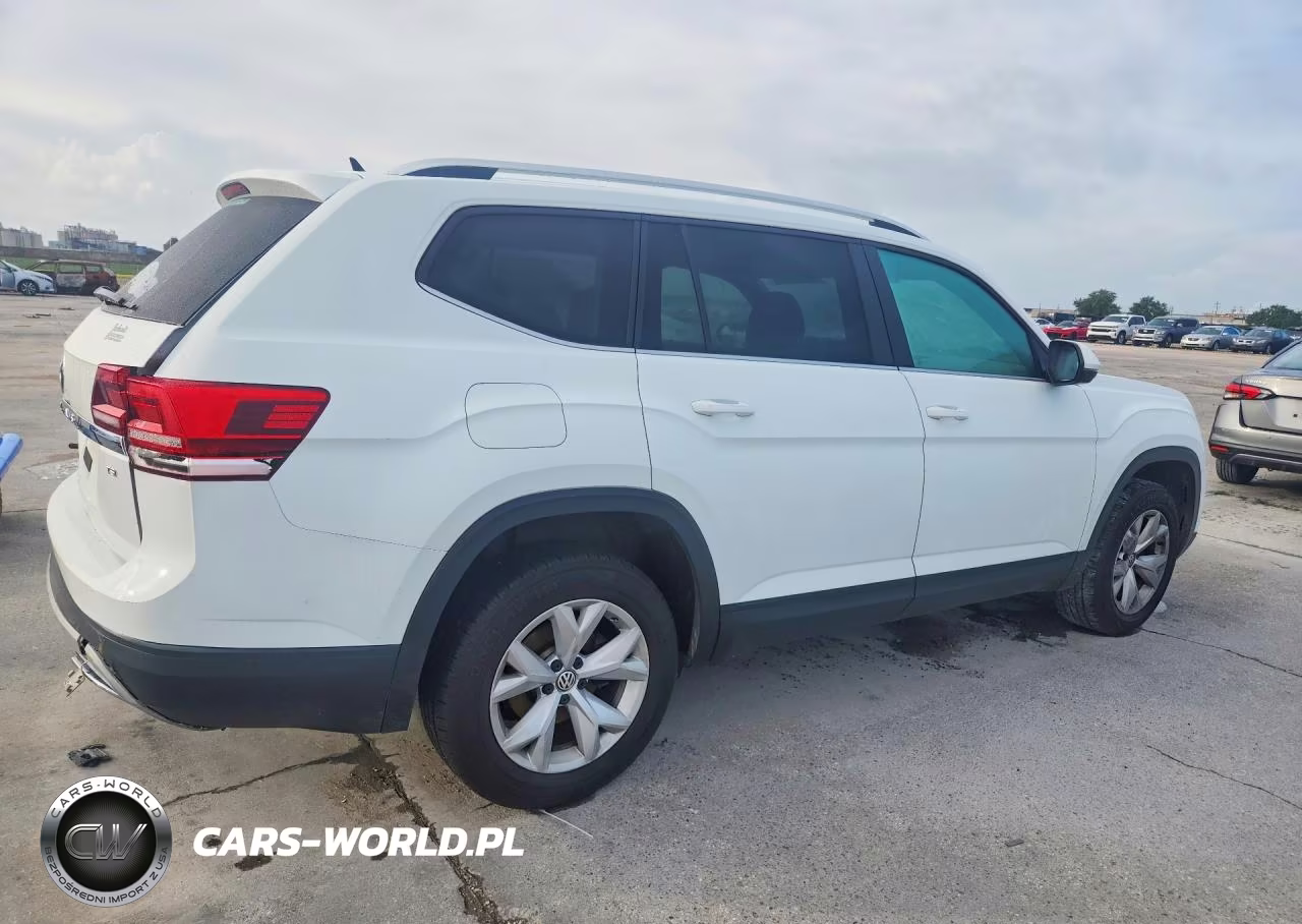 2018 Volkswagen Atlas S VIN:1V2AP2CA0JC530628 - 3