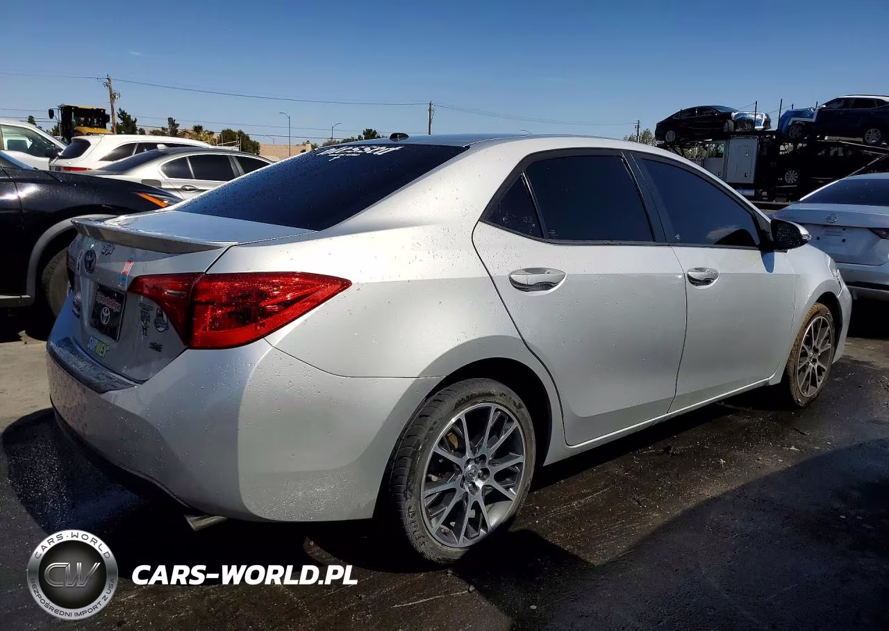 2017 Toyota Corolla 50Th Anniversary Special Edition VIN:5YFBURHE6HP637428 - 3
