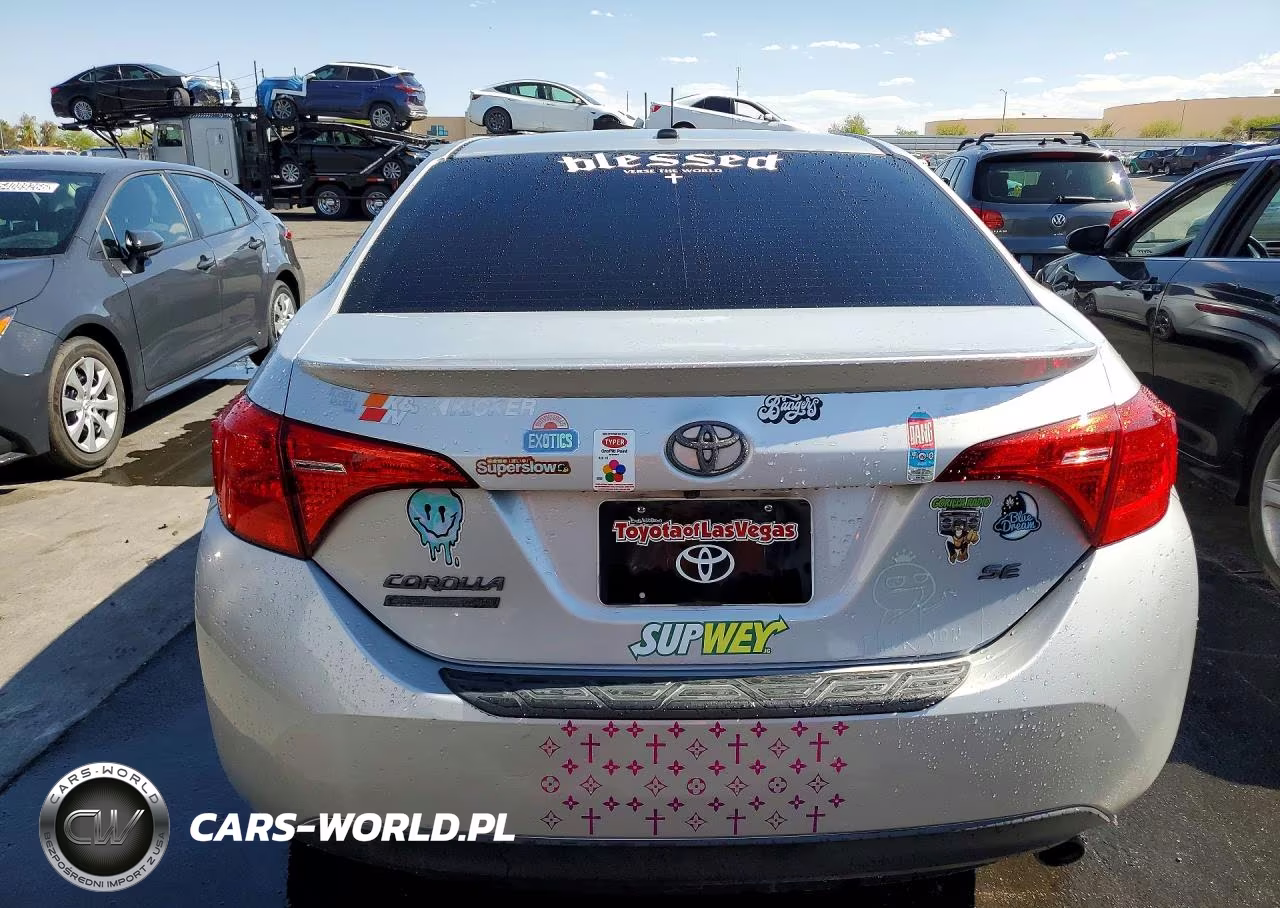 2017 Toyota Corolla 50Th Anniversary Special Edition VIN:5YFBURHE6HP637428 - 6