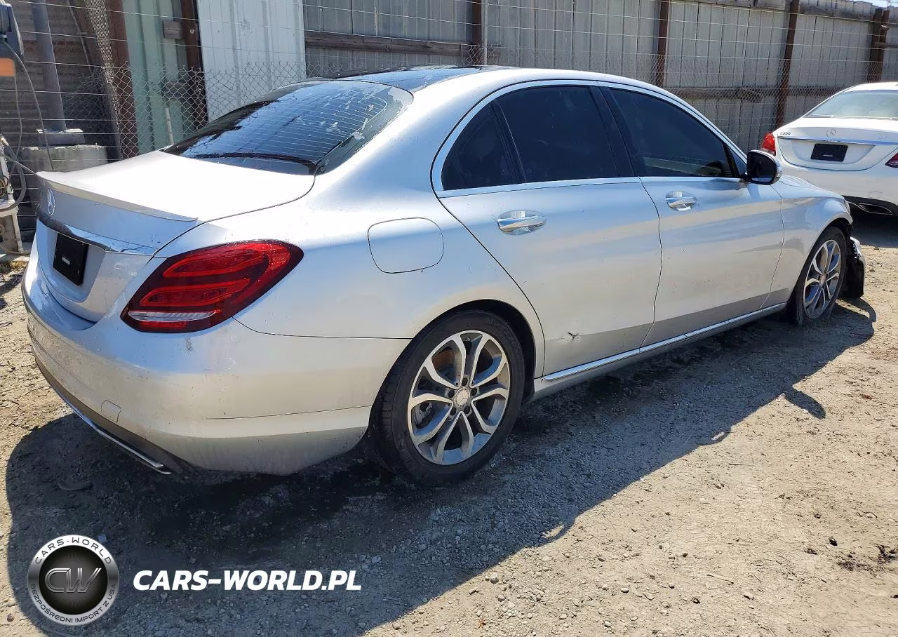 2015 Mercedes-Benz C 300 VIN:55SWF4JB5FU077780 - 3