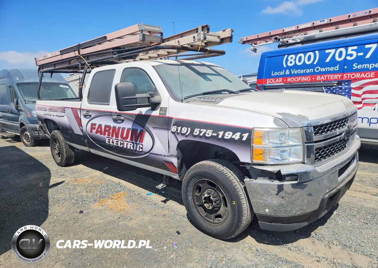 2014 Chevrolet Silverado C2500 Heavy Duty VIN:1GC1CVCG1EF183446 - 4