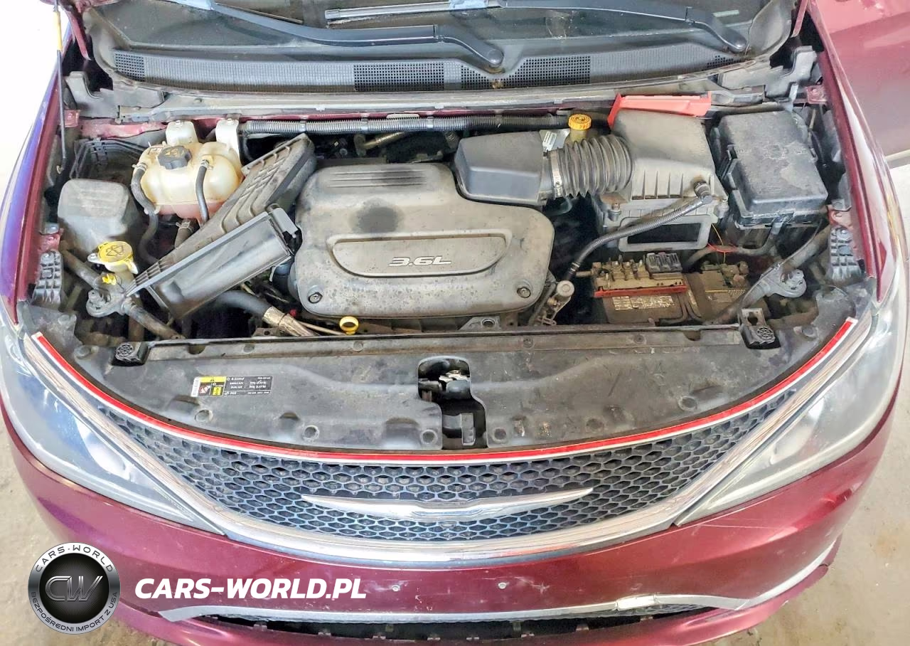 2017 Chrysler Pacifica Touring L Plus VIN:2C4RC1EG5HR564870 - 12