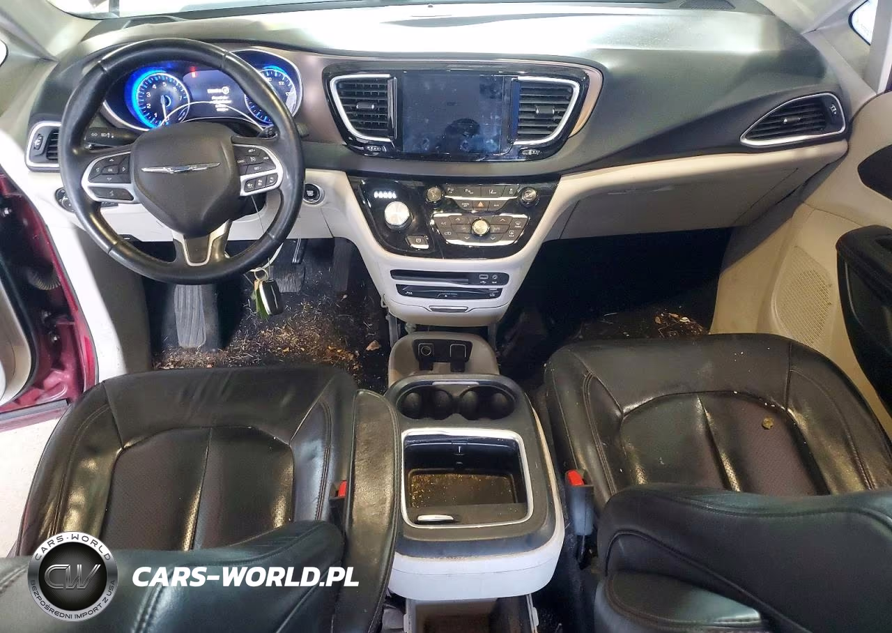 2017 Chrysler Pacifica Touring L Plus VIN:2C4RC1EG5HR564870 - 8