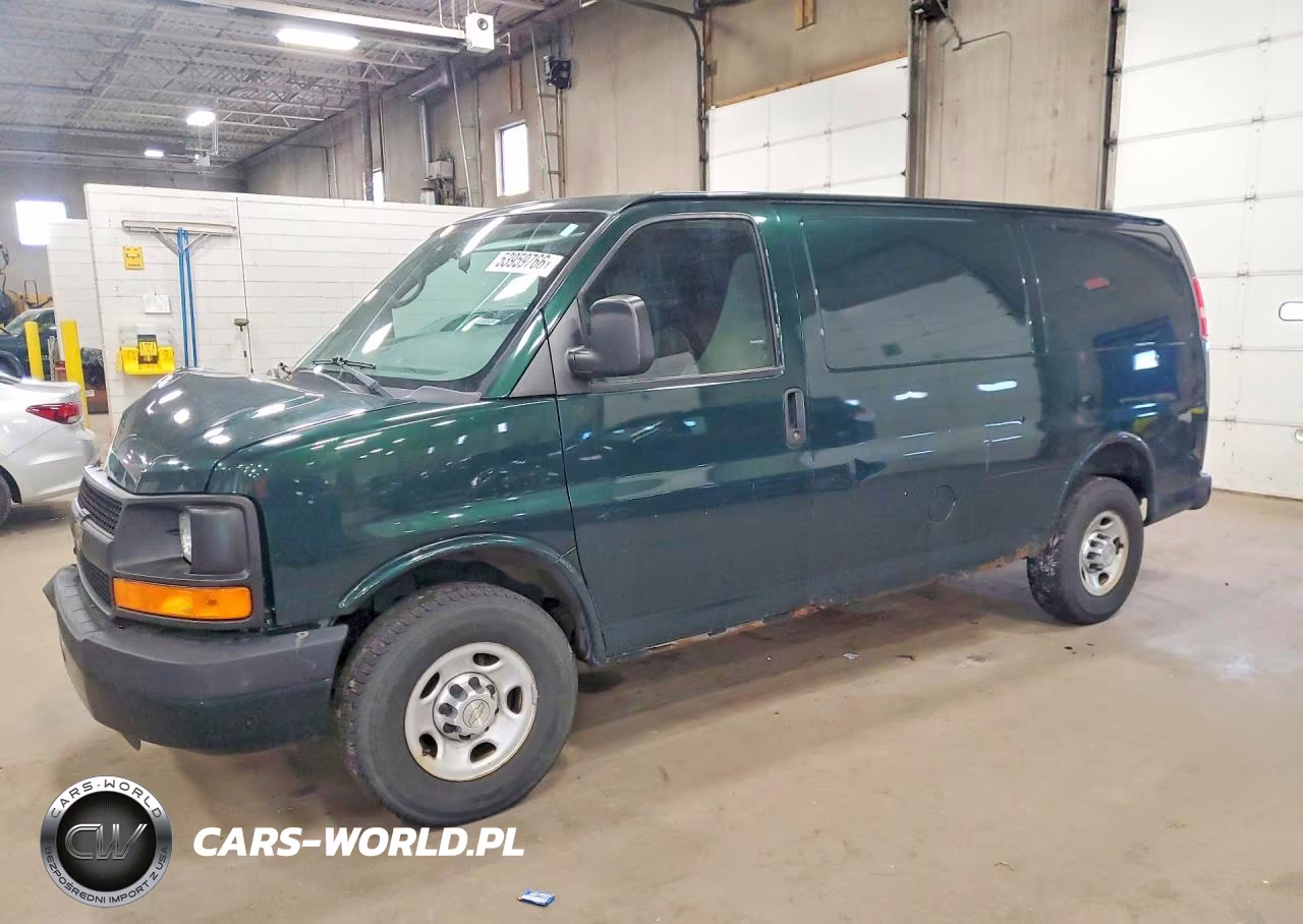 2012 Chevrolet Express 2500 Cargo Delivery Van – zdjęcie 1 z 13