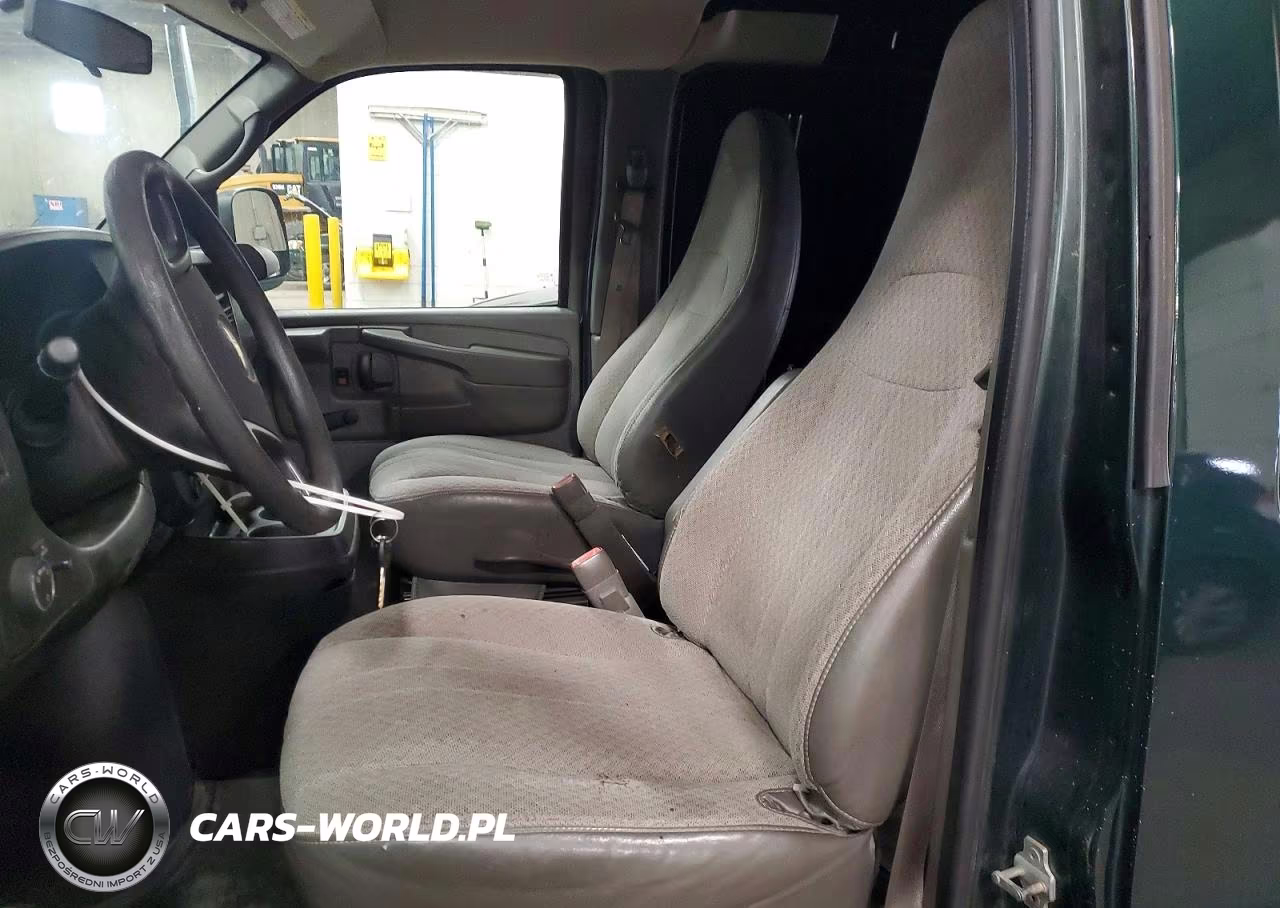 2012 Chevrolet Express 2500 Cargo Delivery Van VIN:1GCWGFCA1C1185476 - 7