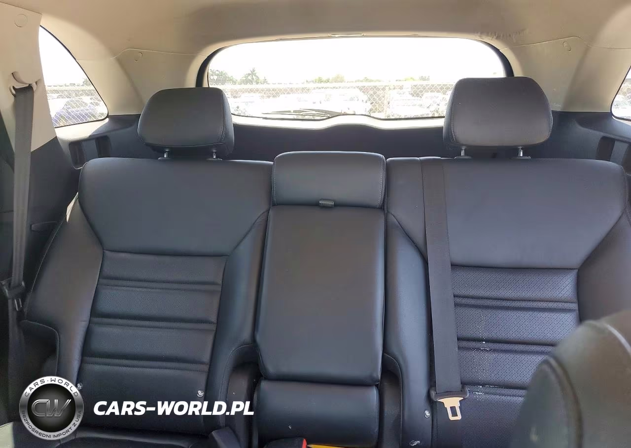 2016 Kia Sorento Ex VIN:5XYPHDA19GG008740 - 10