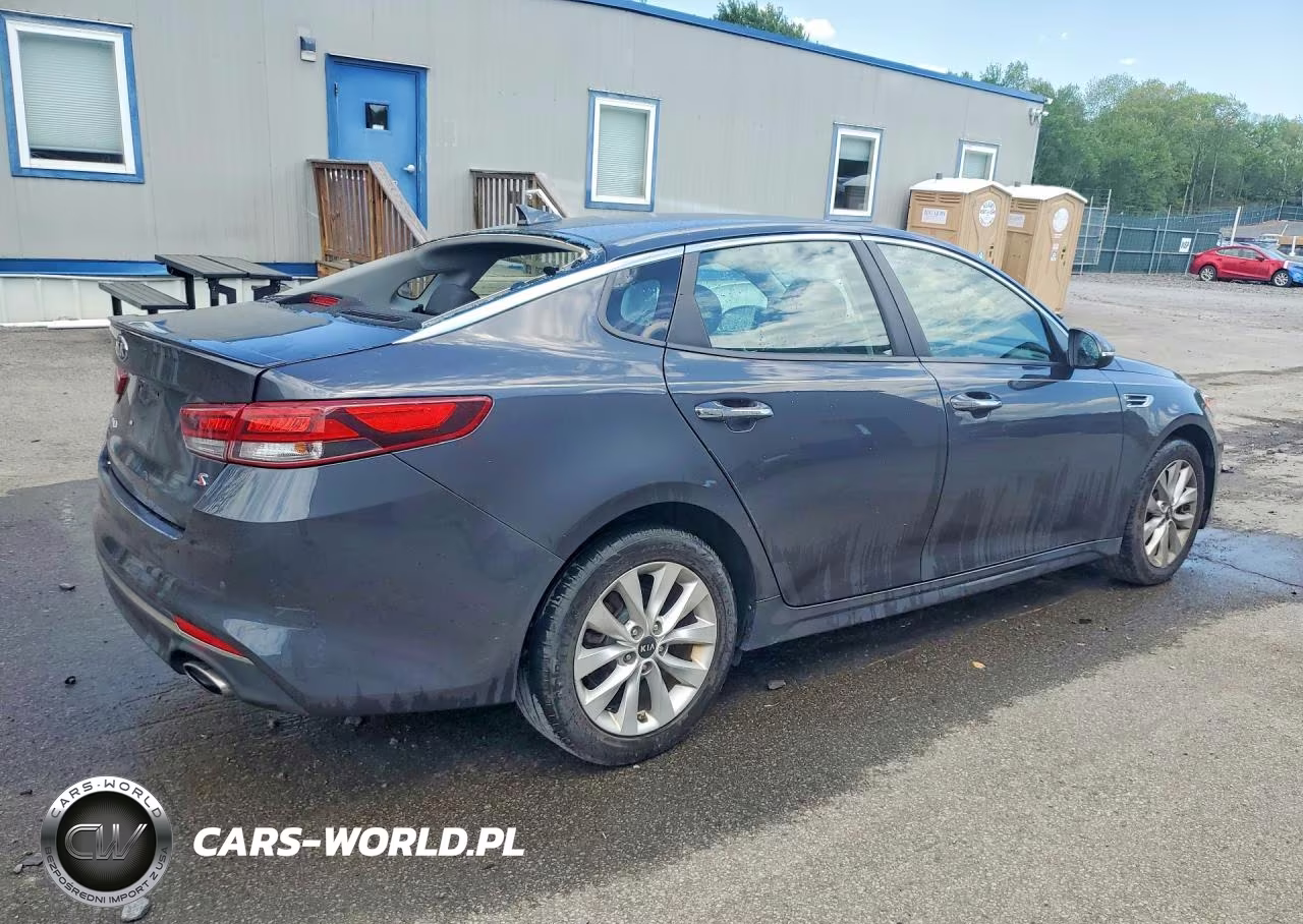 2018 Kia Optima S VIN:5XXGT4L34JG209535 - 3