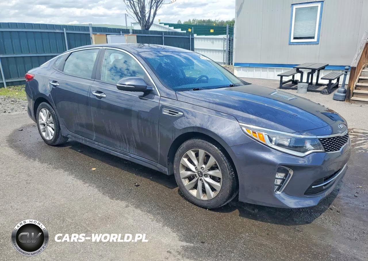 2018 Kia Optima S VIN:5XXGT4L34JG209535 - 4