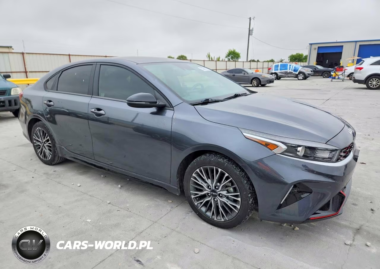 2022 Kia Forte Gt Line VIN:3KPF54AD0NE449049 - 4
