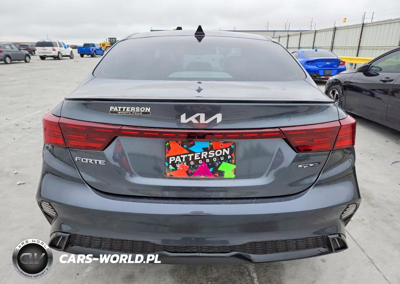 2022 Kia Forte Gt Line VIN:3KPF54AD0NE449049 - 6