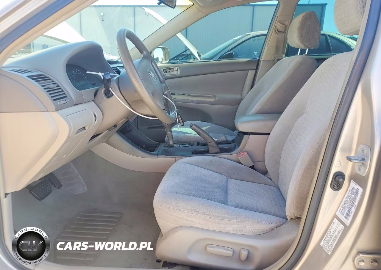 2003 Toyota Camry Le VIN:4T1BE32K73U700262 - 7