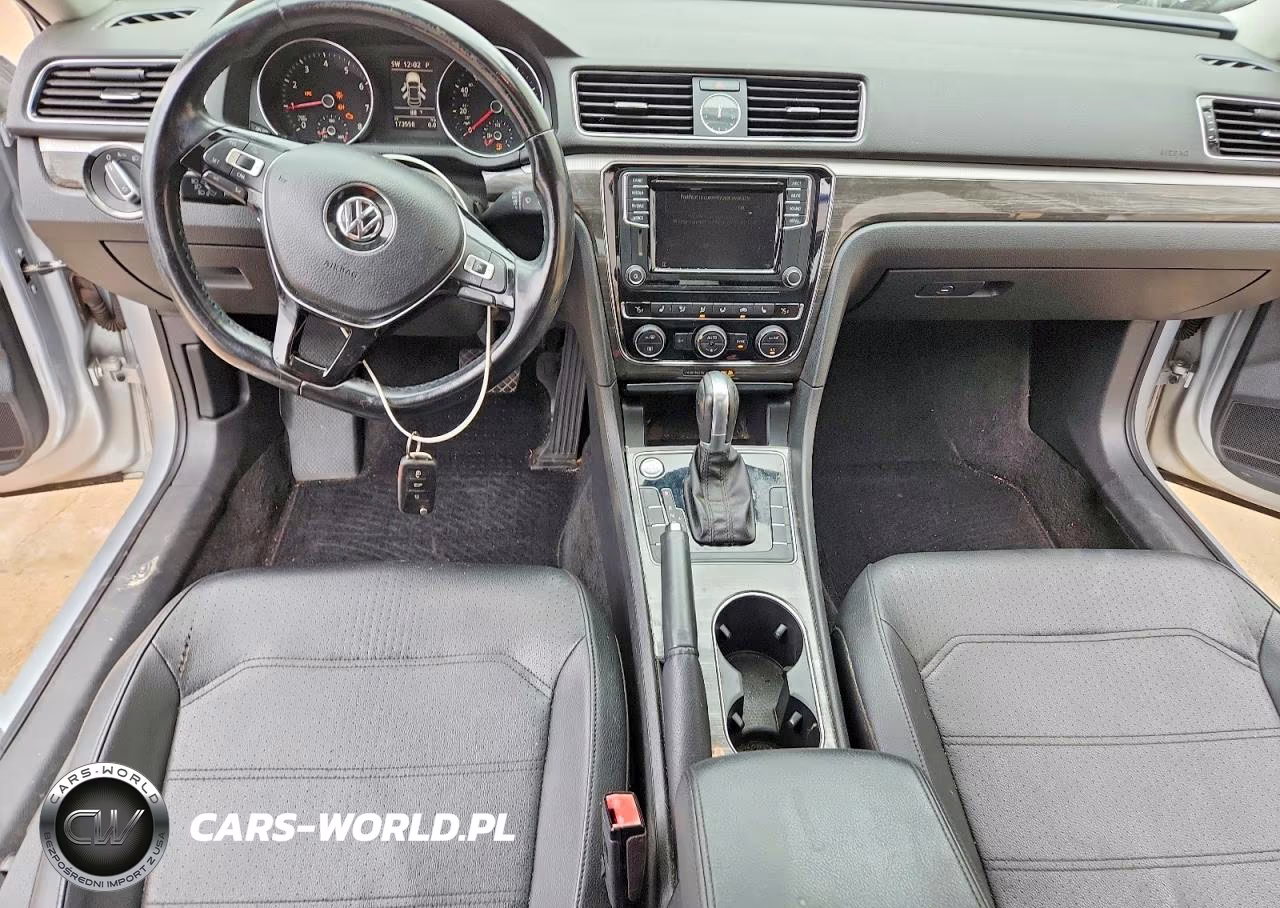 2017 Volkswagen Passat Se VIN:1VWBT7A35HC049820 - 8