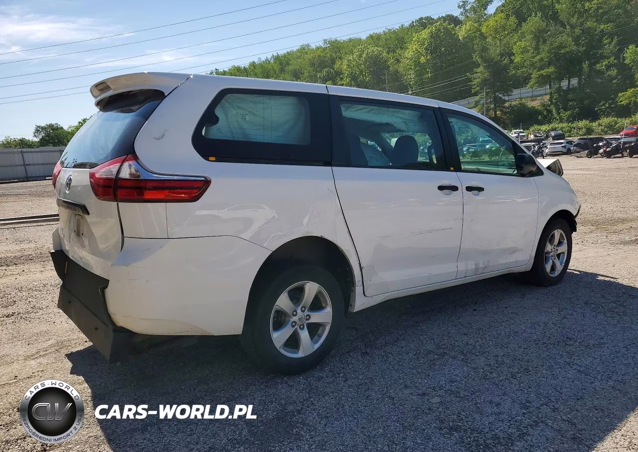 2017 Toyota Sienna L 7-Passenger VIN:5TDZZ3DC9HS826826 - 3