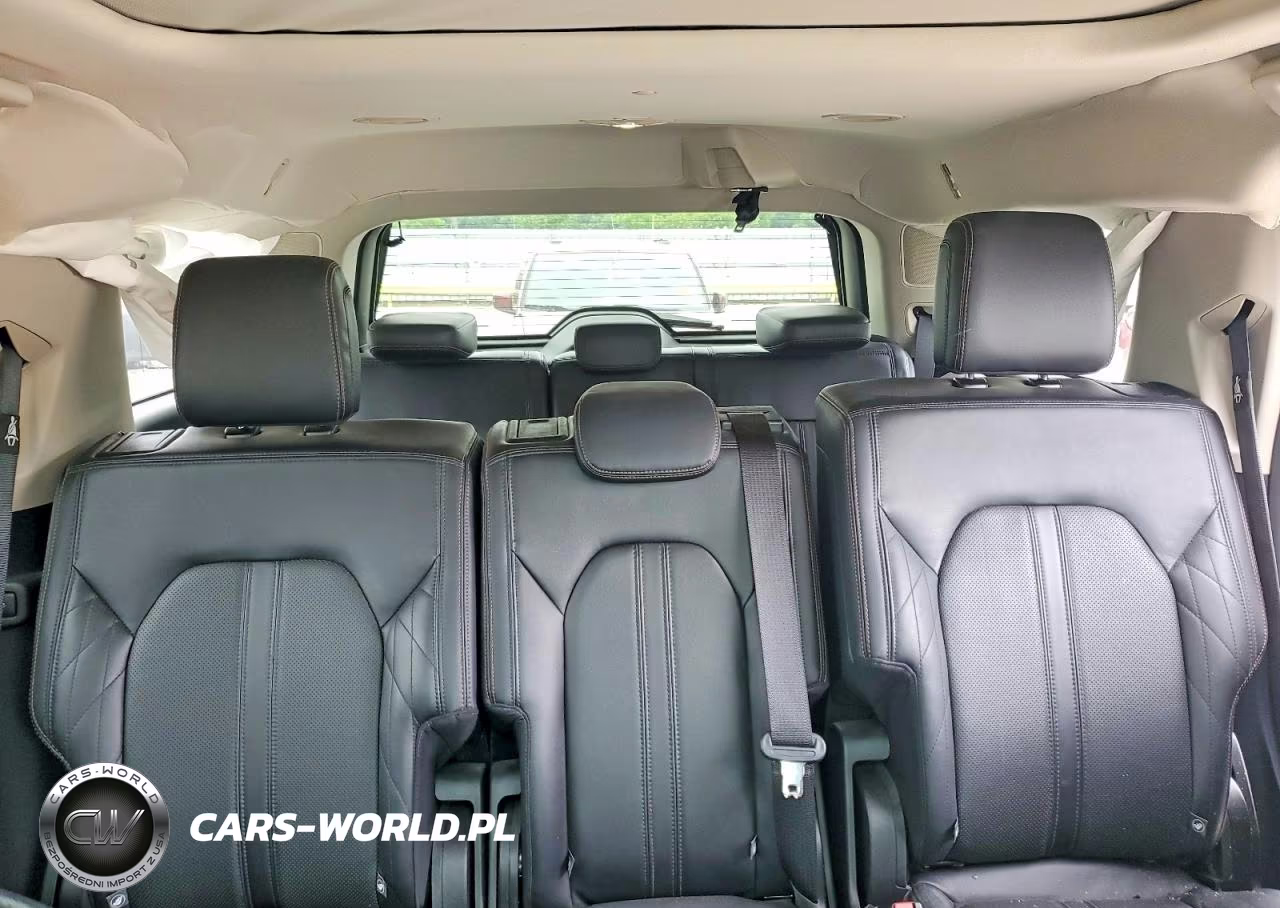 2019 Ford Expedition Platinum VIN:1FMJU1MT3KEA04385 - 10
