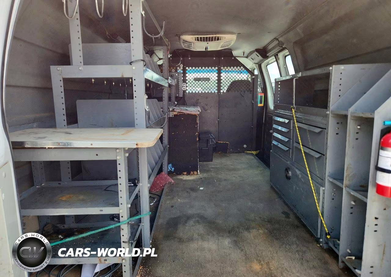2008 Ford Econoline E350 Super Duty Van VIN:1FTSE34L58DA26842 - 10