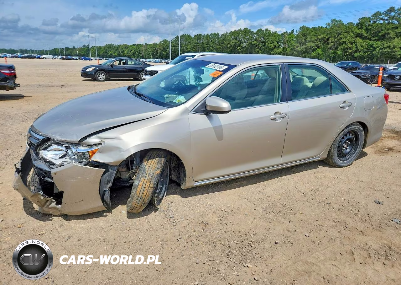 2014 Toyota Camry Le