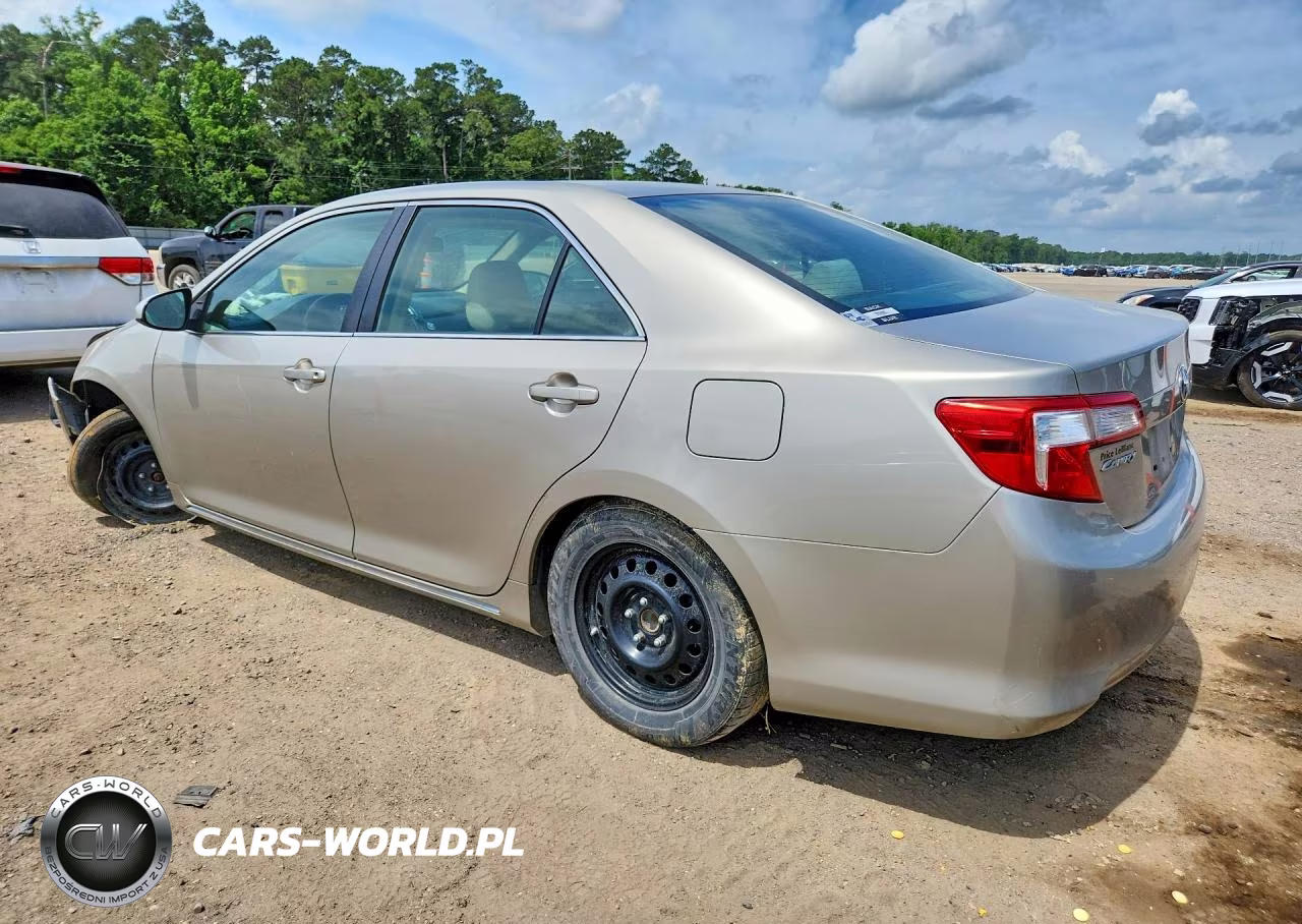 2014 Toyota Camry Le VIN:4T4BF1FKXER423577 - 2