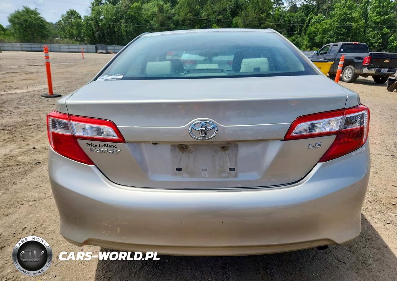 2014 Toyota Camry Le VIN:4T4BF1FKXER423577 - 6