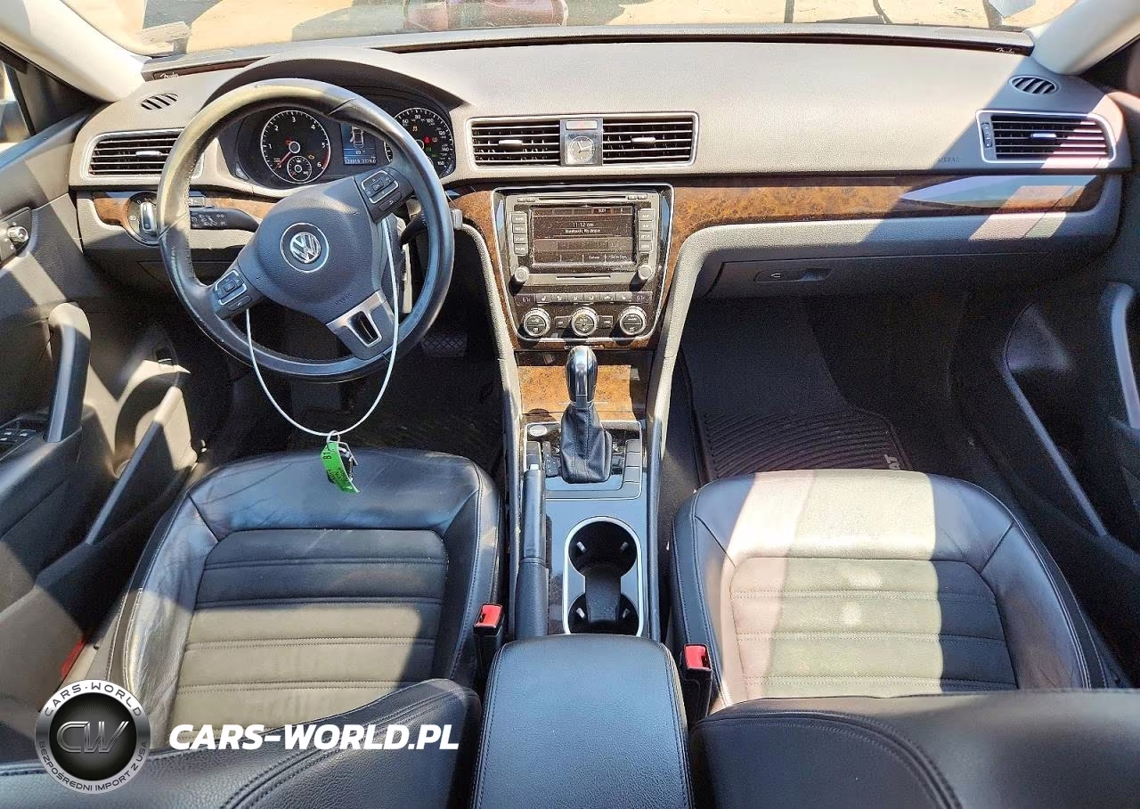 2014 Volkswagen Passat Sel VIN:1VWCN7A30EC007792 - 8