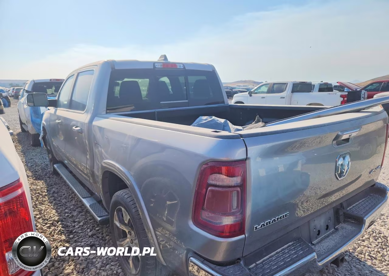 2019 Ram 1500 Laramie VIN:1C6SRFJT4KN521505 - 2