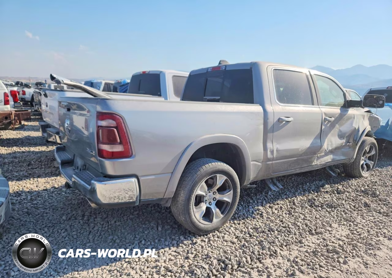 2019 Ram 1500 Laramie VIN:1C6SRFJT4KN521505 - 3