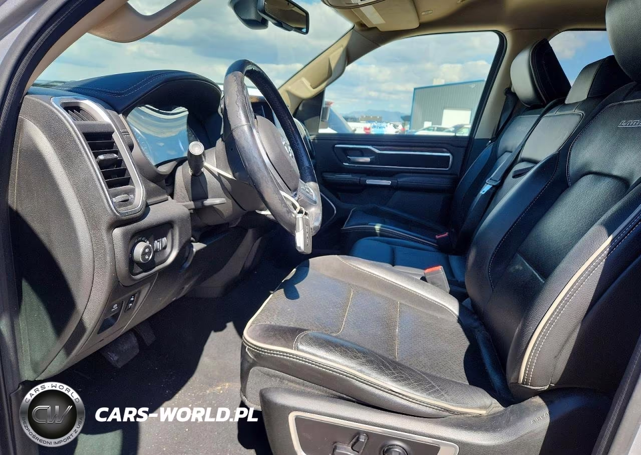 2019 Ram 1500 Laramie VIN:1C6SRFJT4KN521505 - 7