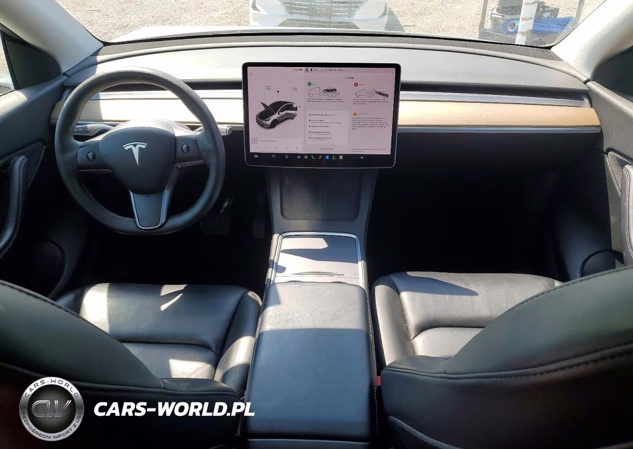 2021 Tesla Model Y VIN:5YJYGAEE3MF136901 - 8