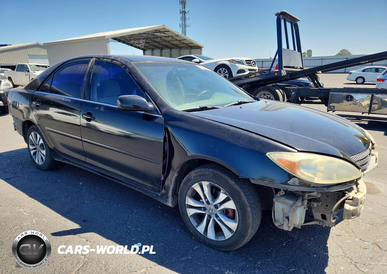 2002 Toyota Camry Le VIN:JTDBE32K320110845 - 4
