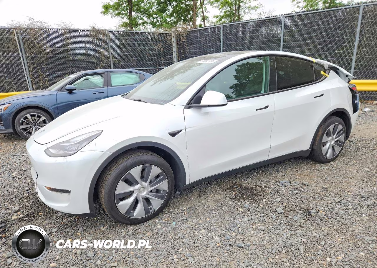 2023 Tesla Model Y – zdjęcie 1 z 13