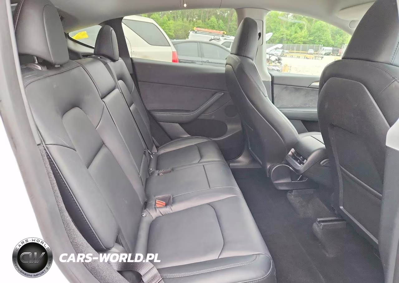2023 Tesla Model Y VIN:7SAYGDEEXPA060924 - 11