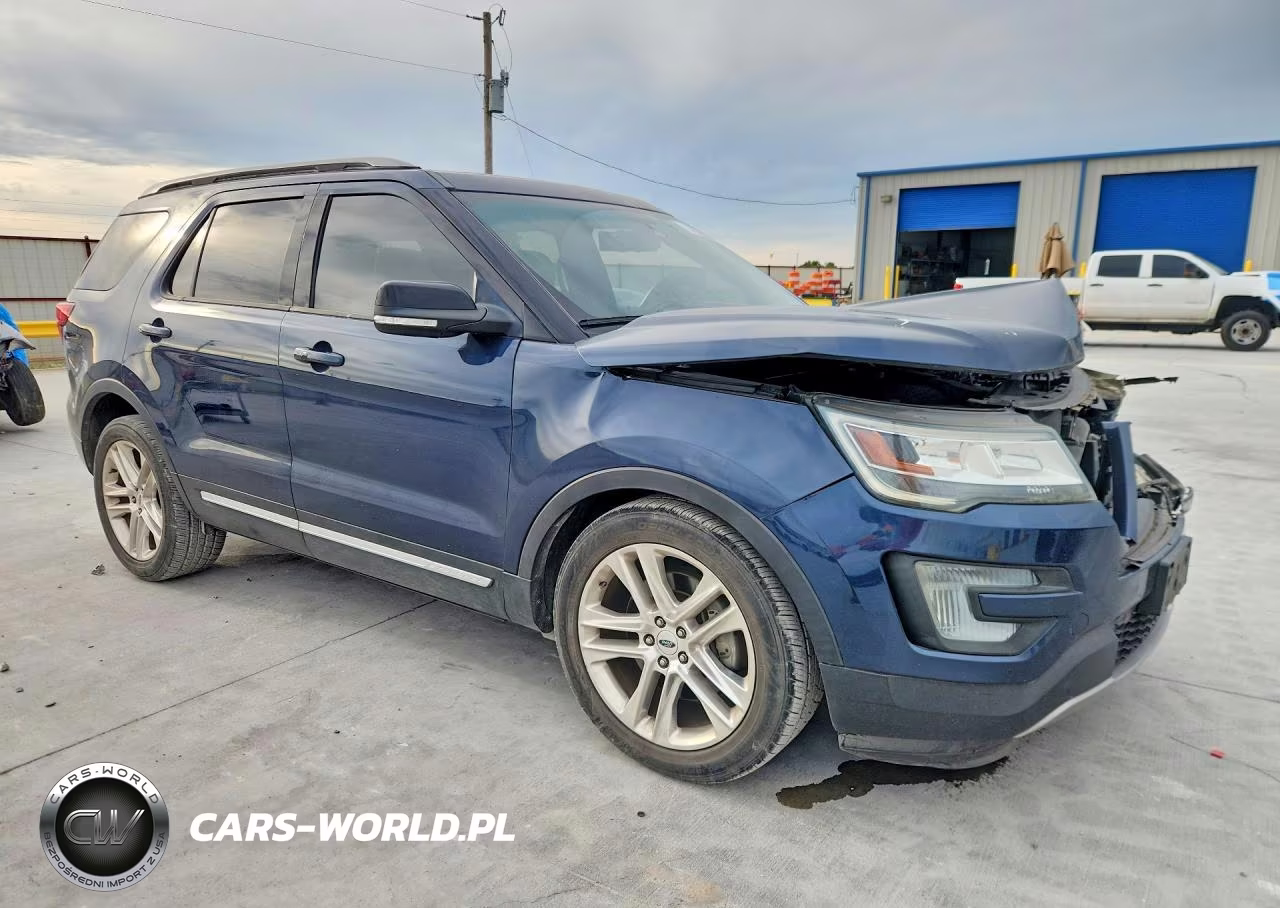 2017 Ford Explorer Xlt VIN:1FM5K7D83HGA33453 - 4