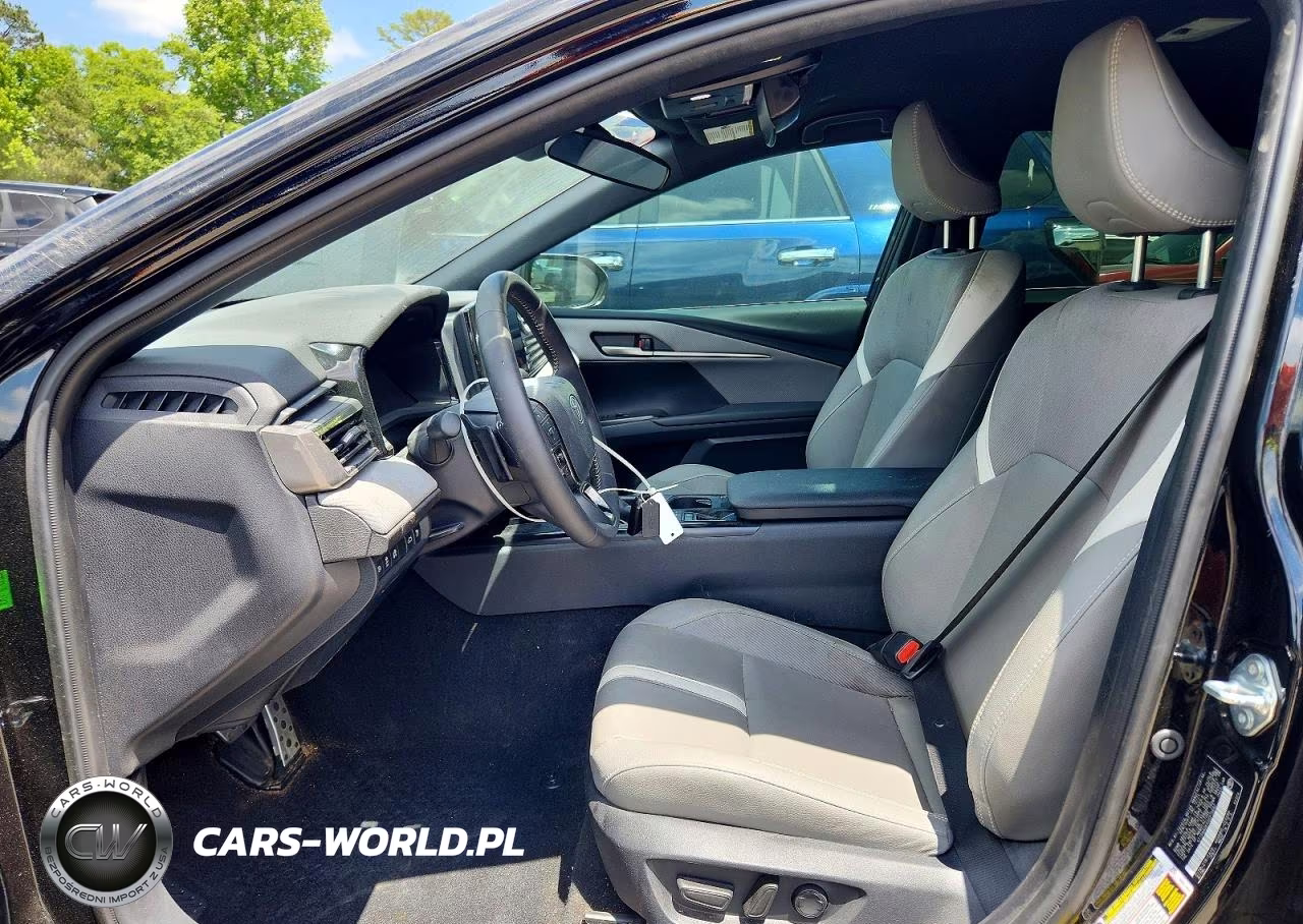 2025 Toyota Camry Se VIN:4T1DAACKXSU570662 - 7