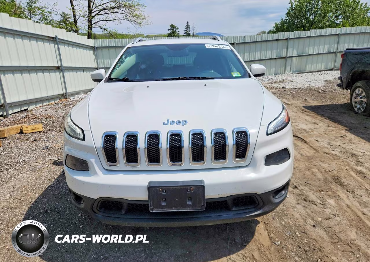 2017 Jeep Cherokee Latitude VIN:1C4PJMCB2HW571546 - 5