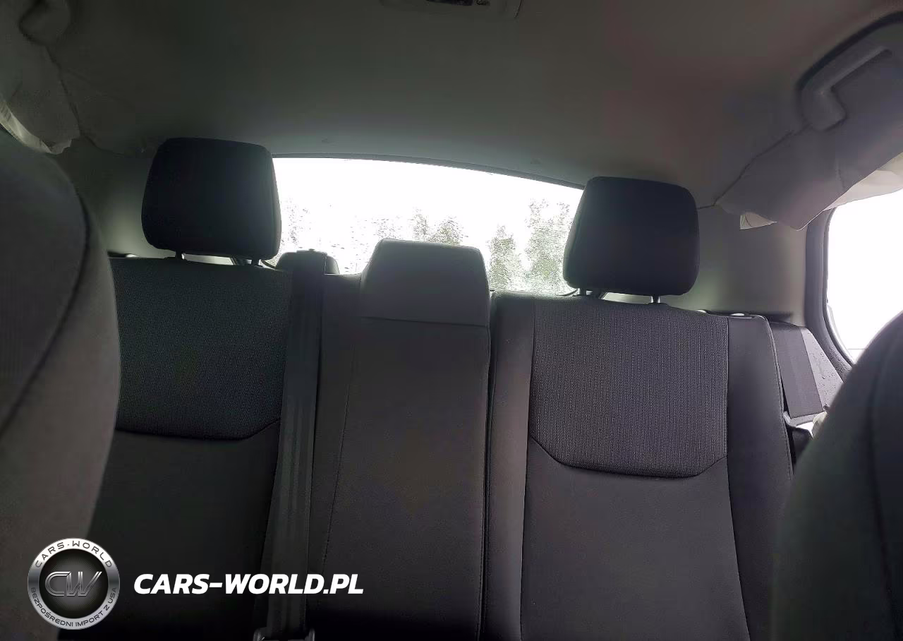 2024 Toyota Prius Le VIN:JTDACAAU0R3025849 - 10