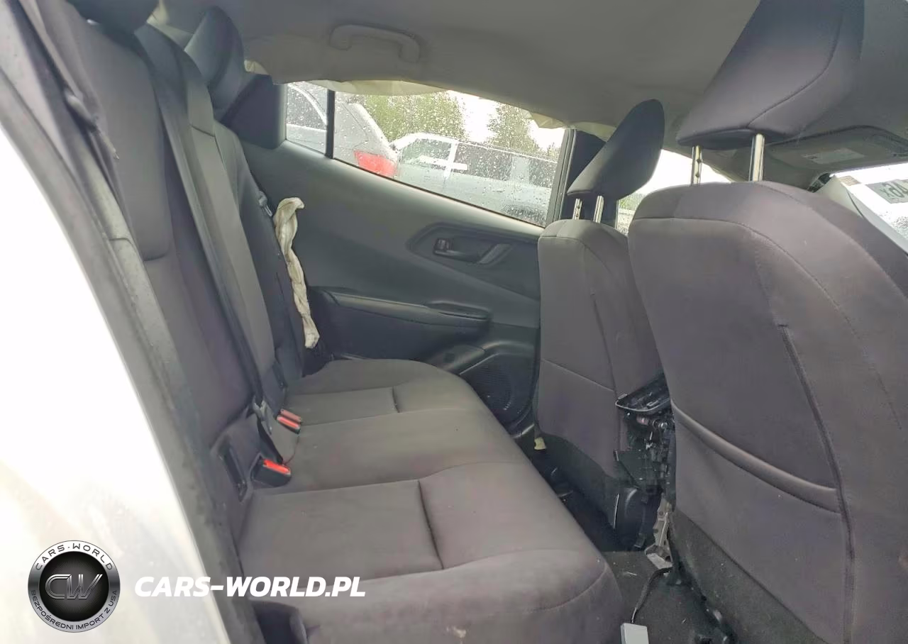 2024 Toyota Prius Le VIN:JTDACAAU0R3025849 - 11
