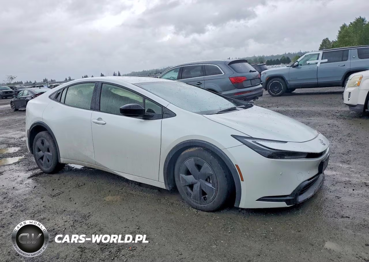 2024 Toyota Prius Le VIN:JTDACAAU0R3025849 - 4
