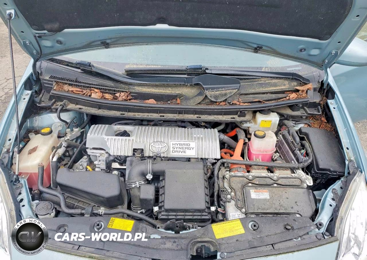 2013 Toyota Prius Two VIN:JTDKN3DU8D5683115 - 12