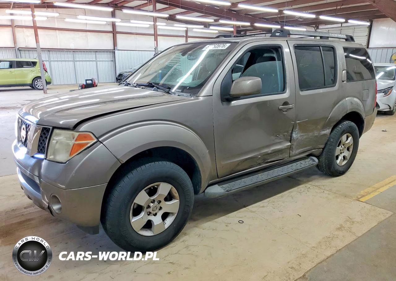 2005 Nissan Pathfinder Xe
