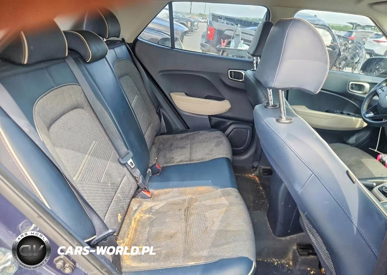 2022 Hyundai Venue Limited VIN:KMHRC8A39NU193461 - 11