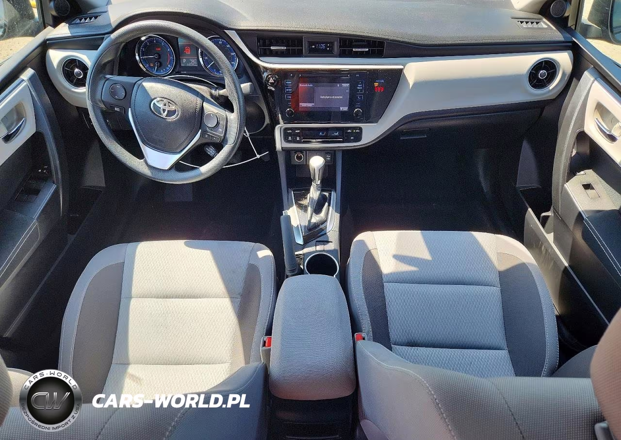 2018 Toyota Corolla Le VIN:2T1BURHE1JC077646 - 8