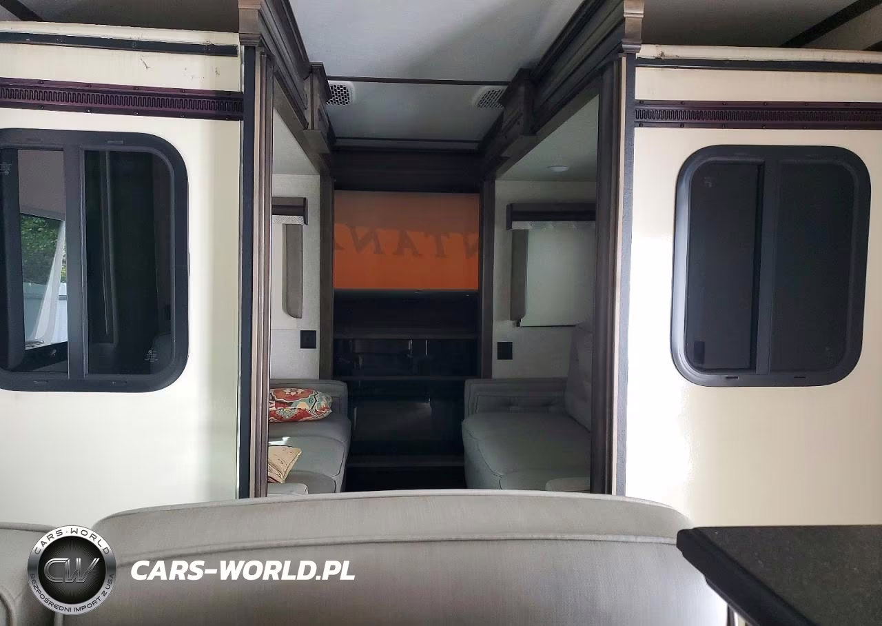 2019 Montana Trailer VIN:4YDF37626K4703176 - 5