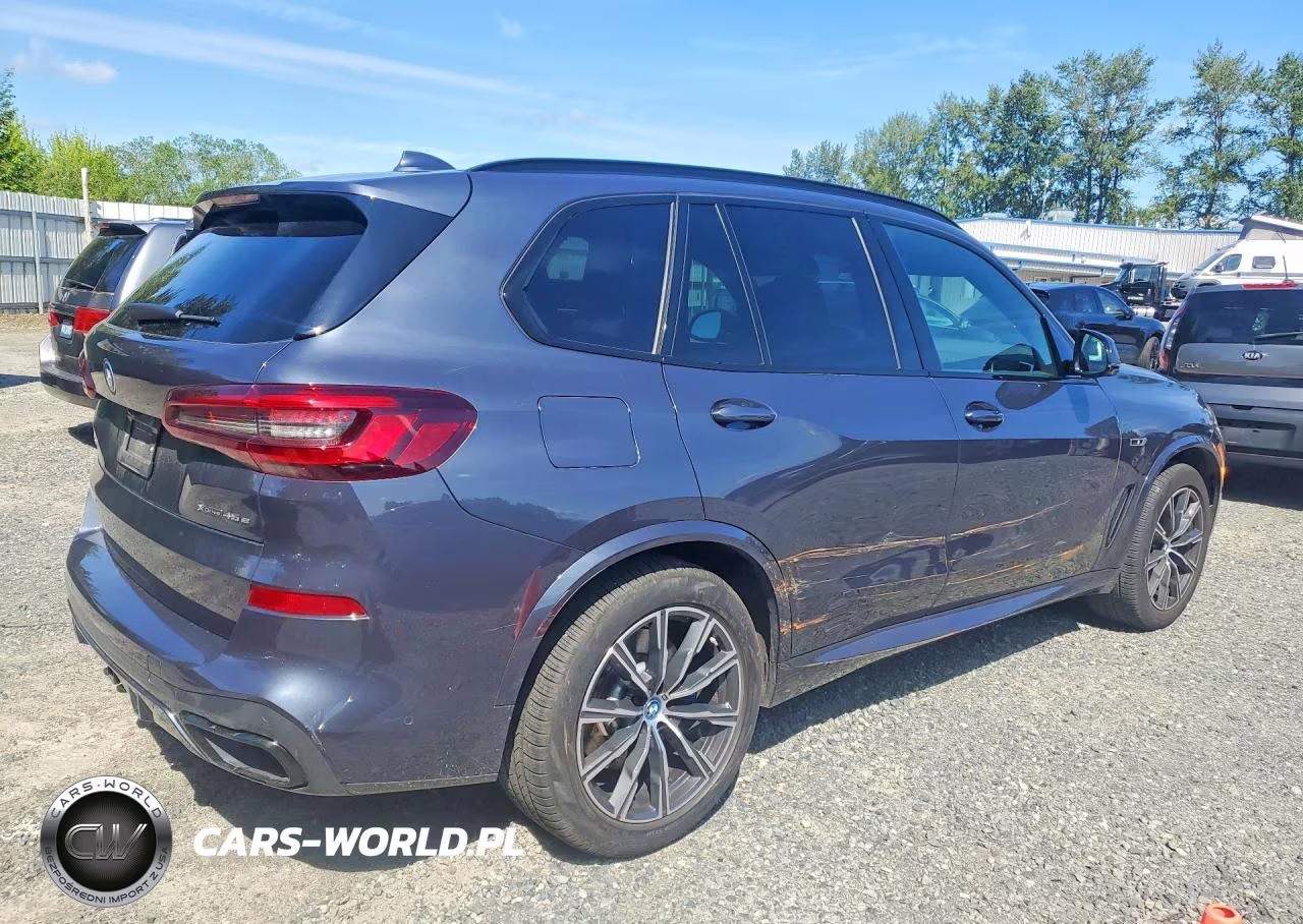2022 BMW X5 xDrive45E VIN:5UXTA6C01N9J32937 - 3