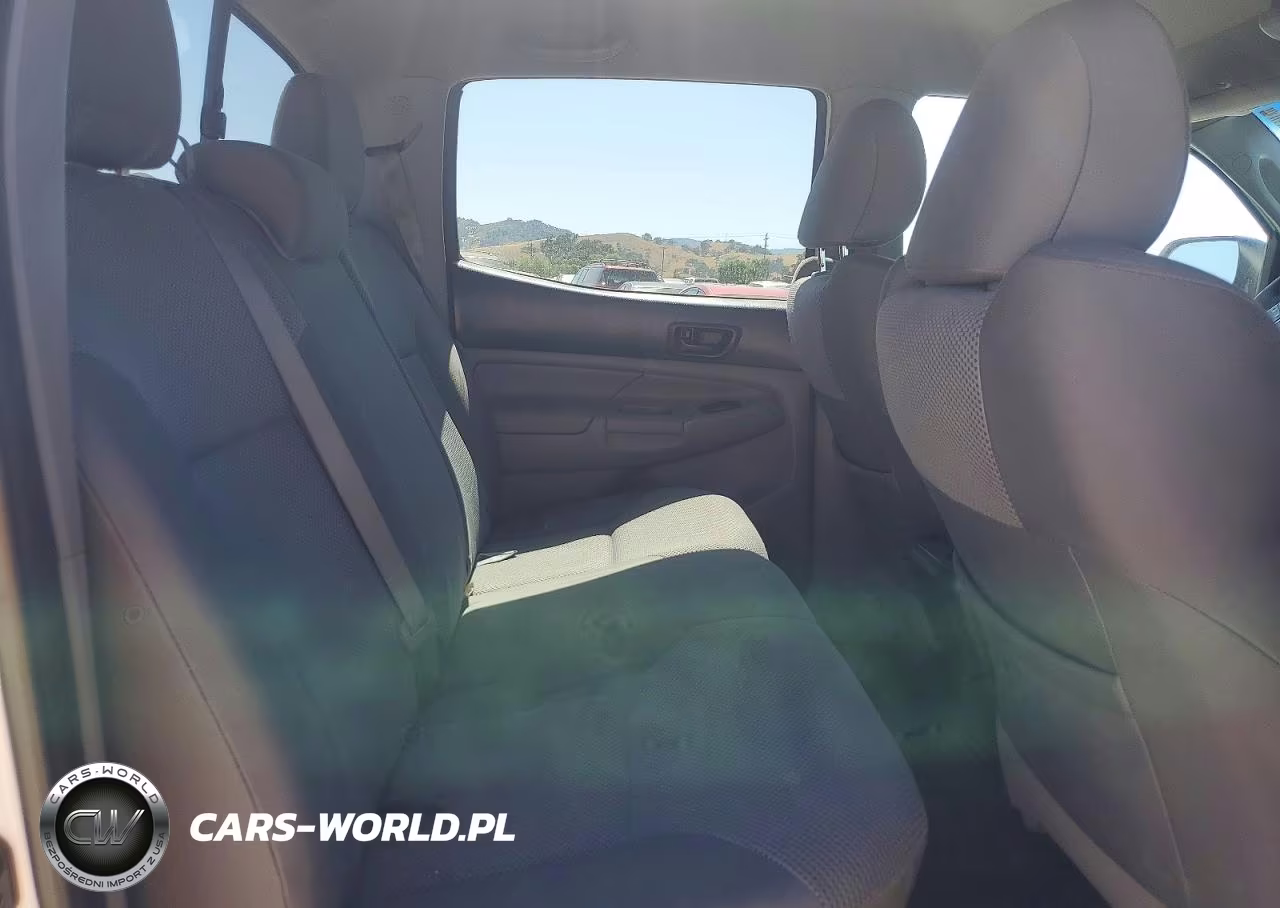 2012 Toyota Tacoma Double Cab Prerunner VIN:3TMJU4GN1CM135779 - 10