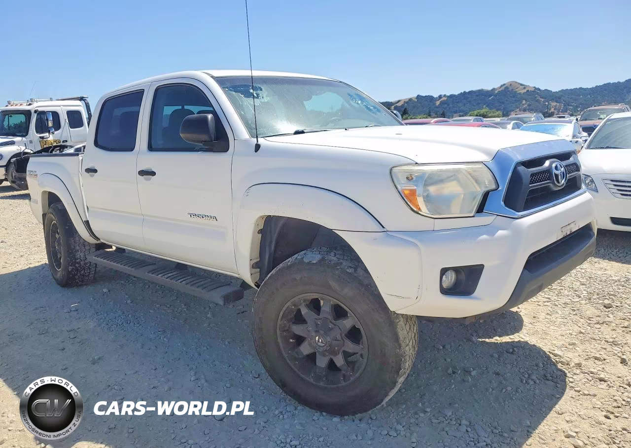 2012 Toyota Tacoma Double Cab Prerunner VIN:3TMJU4GN1CM135779 - 4