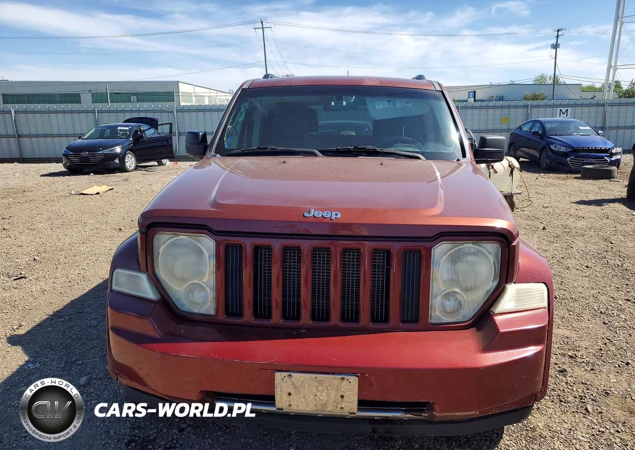 2008 Jeep Liberty Sport VIN:1J8GP28K38W156370 - 5