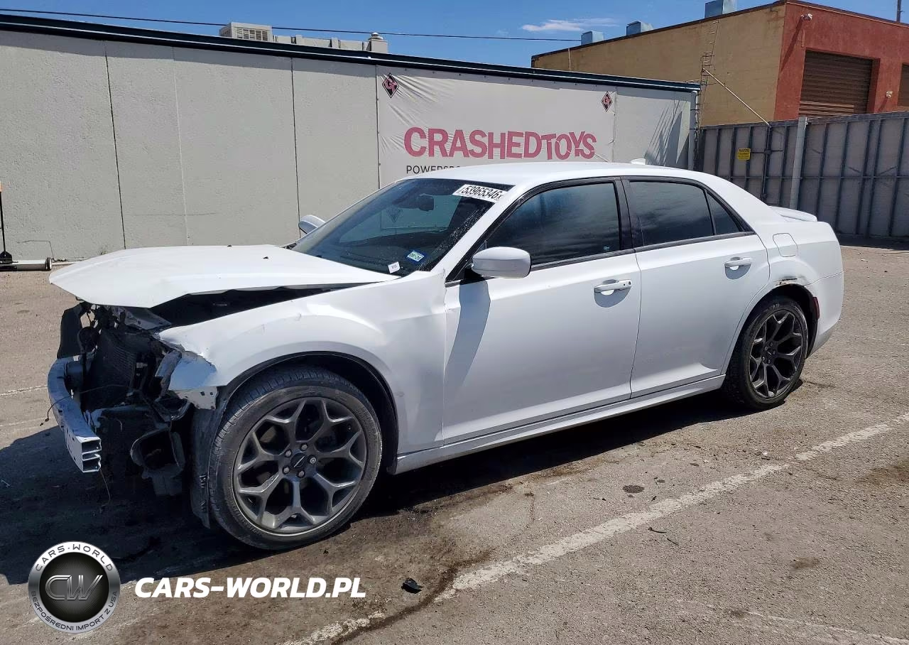 2018 Chrysler 300 S – zdjęcie 1 z 12