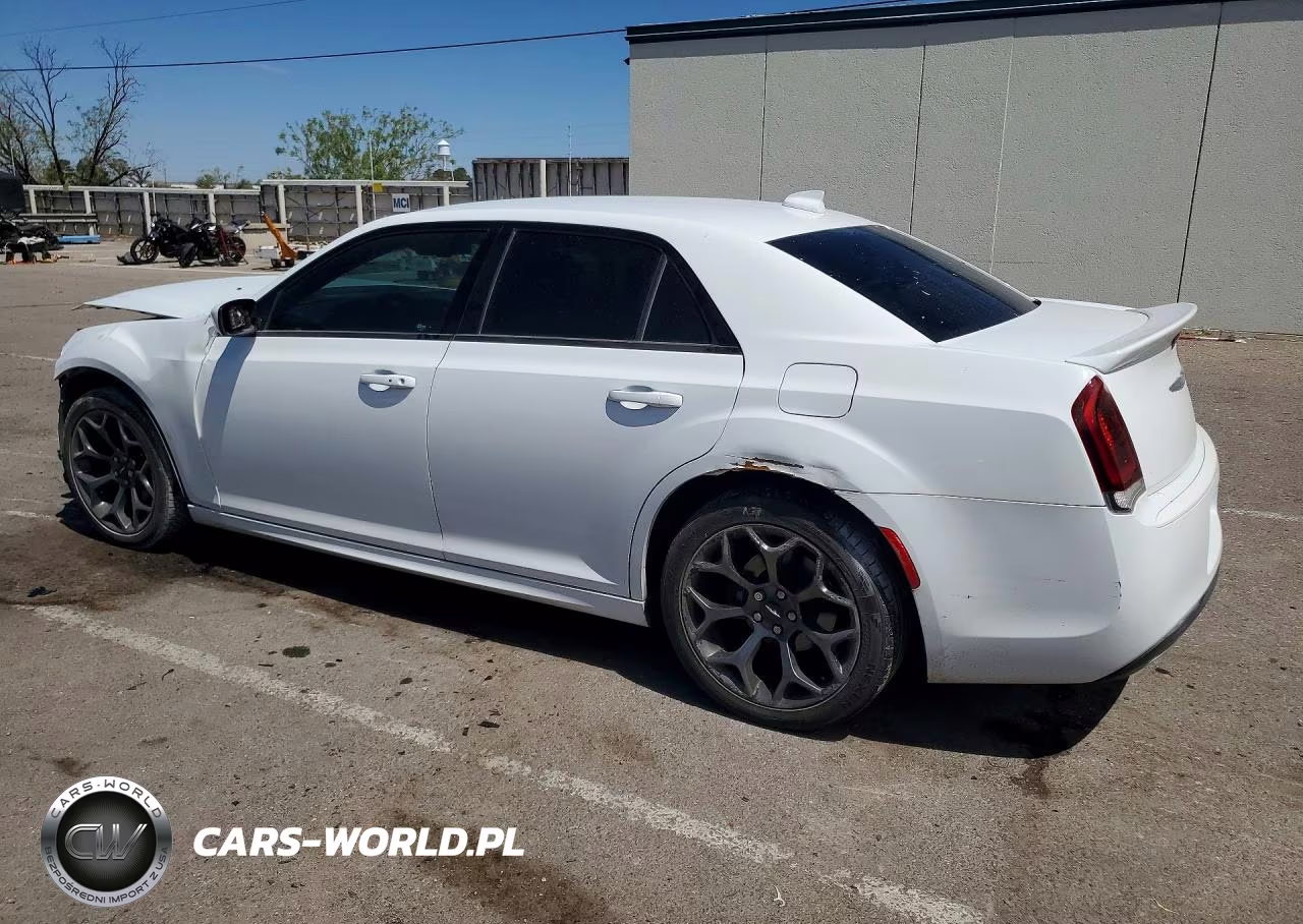 2018 Chrysler 300 S VIN:2C3CCABG8JH191561 - 2