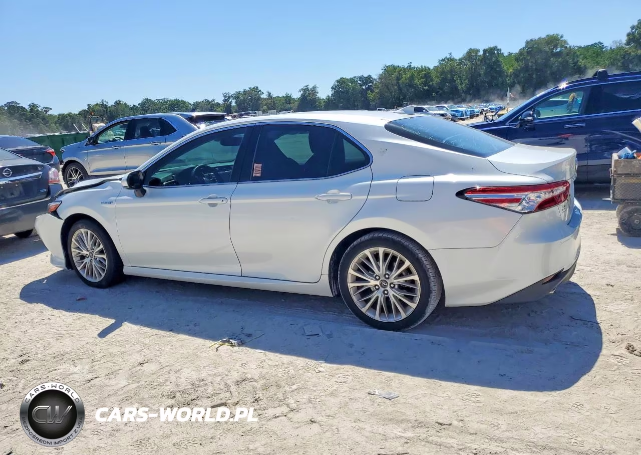 2018 Toyota Camry Hybrid Xle VIN:4T1B21HK3JU002734 - 2