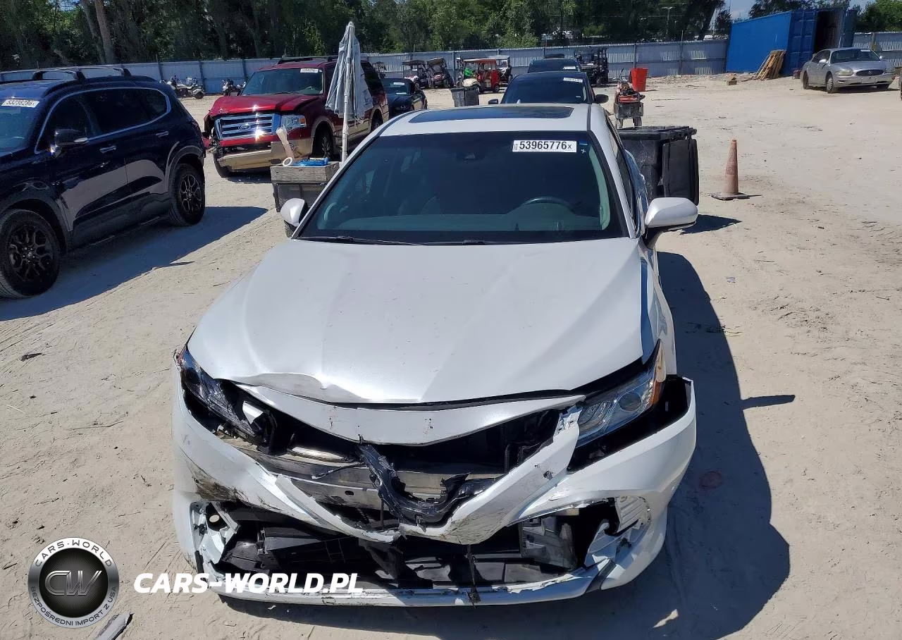 2018 Toyota Camry Hybrid Xle VIN:4T1B21HK3JU002734 - 5